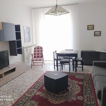 Al Cinema Apartment Scerni Exterior photo