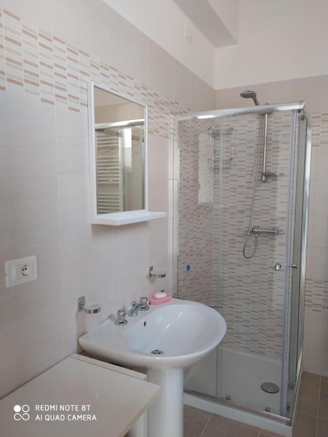Al Cinema Apartment Scerni Exterior photo